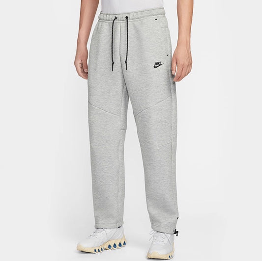 Bas large Nike Tech